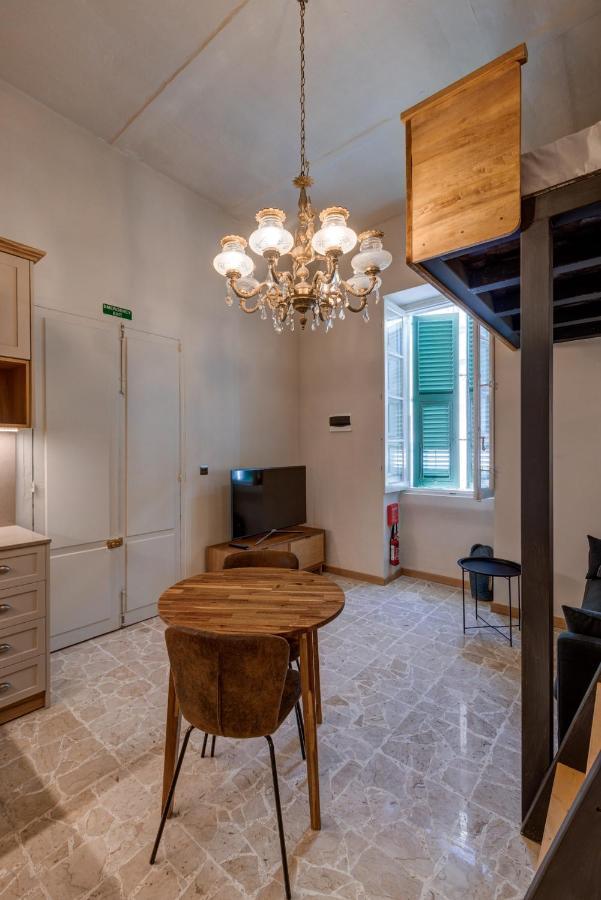 Piju Lux Apartments Sliema Bagian luar foto